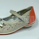 Сумки и обувь от производителей из Китая и Турции.