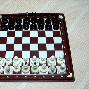 Продаются шахматы дорожные на магнитах